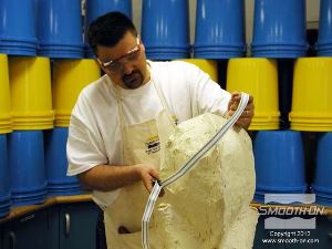 לחיצה להגדלת תמונה נותנים לחומר להתקשות לשעה לפחות. 