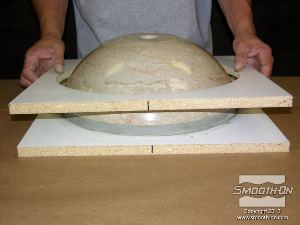 לחיצה להגדלת תמונה שמים את הספייסר על הכיור לפי הסימון.