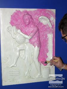 לחיצה להגדלת תמונה חשוב מאוד שהשכבה הראשונה תהיה דקה על מנת למנוע בועות אוויר. יש לעבוד בתנועות טפיחה על המודל