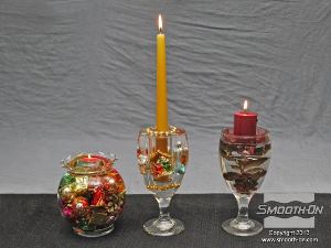 לחיצה להגדלת תמונה סנדי מחזיקה אחד מסידורי הפרחים שהיא יצרה בעזרת סיליקון שקוף קריסטלי Encapso® K של חברת Smooth-On.	1	10725.jpg	NULL
4886	1892	סיפור הצלחה: הפיכת תחביב לעסק ריווחי 	1901	סיליקון שקוף לקפסולציה Encapso® K הוא חומר שקוף כמו מים המבוסס על שני מרכיבים. יחס הערבוב של הבסיס והמקשה הוא 1:1 לפי נפח.	2	10726.jpg	NULL
4887	1892	סיפור הצלחה: הפיכת תחביב לעסק ריווחי 	1901	ראשית, מודדים את הבסיס בכוס.	3	10727.jpg	NULL
4888	1892	סיפור הצלחה: הפיכת תחביב לעסק ריווחי 	1901	מודדים כמות שווה של מקשה סיליקון שקוף לצרירה.	4	10728.jpg	NULL
4889	1892	סיפור הצלחה: הפיכת תחביב לעסק ריווחי 	1901	כמויות הבסיס והמקשה מוכנות לערבוב.	5	10729.jpg	NULL
4890	1892	סיפור הצלחה: הפיכת תחביב לעסק ריווחי 	1901	מעבירים את המרכיבים למיכל ערבוב גדול יותר ומערבבים בקפידה.	6	10730.jpg	NULL
4891	1892	סיפור הצלחה: הפיכת תחביב לעסק ריווחי 	1901	מערבבים את הבסיס והמקשה במשך מספר דקות, תוך גירוד החומר מדפנות ותחתית המיכל, כדי להבטיח ערבוב טוב.	7	10731.jpg	NULL
4892	1892	סיפור הצלחה: הפיכת תחביב לעסק ריווחי 	1901	זמן העבודה של סיליקון לצרירה Encapso® K הוא 60 דקות. סנדי נוהגת ליצוק מספר יצירות ממנה אחת של סיליקון. במקרה זה, היא מכינה את אחד ממחזיקי הנרות המעוצבים הפופולארים שלה.	8	10732.jpg	NULL
4893	1892	סיפור הצלחה: הפיכת תחביב לעסק ריווחי 	1901	בתמונה - מספר דוגמאות של מחזיקי הנרות של סנדי. מחזיקי נרות הפכו להיות המוצר הנמכר ביותר שלי!