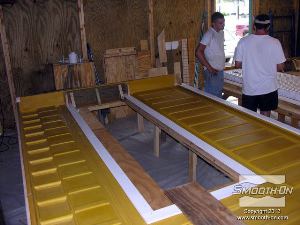 לחיצה להגדלת תמונה תבנית הגומי פוליאורטן VytaFlex® 60 מוכנה ליציקת הבטון.