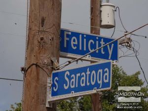 לחיצה להגדלת תמונה מתחילים לבנות את החזון של צ'יפ בפינת הרחובות פליסיטי וסיינט סרטוגה.