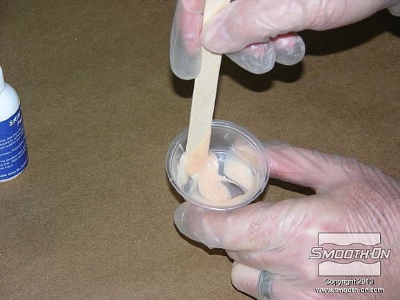 לחיצה להגדלת תמונה מערבבים את החומרים במשך 30 שניות.