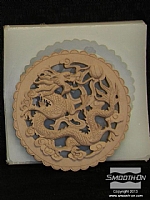 בתמונה: שרף הפוליאוריתן המוצק לאחר שהוצא מתבנית סיליקון הDragon Skin.