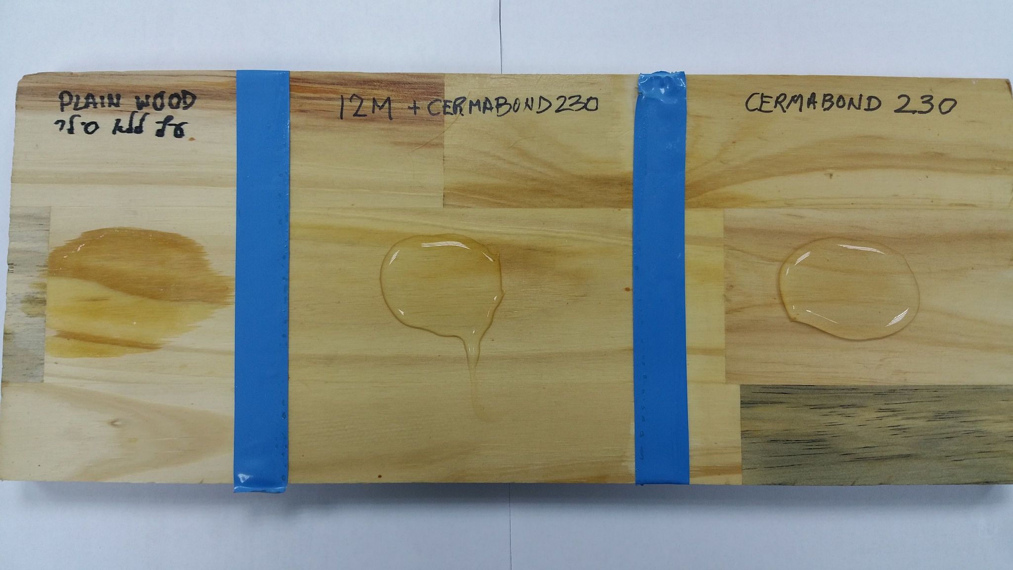 עץ מטופל ב CERMABOND 230 לעומת עץ חשוף