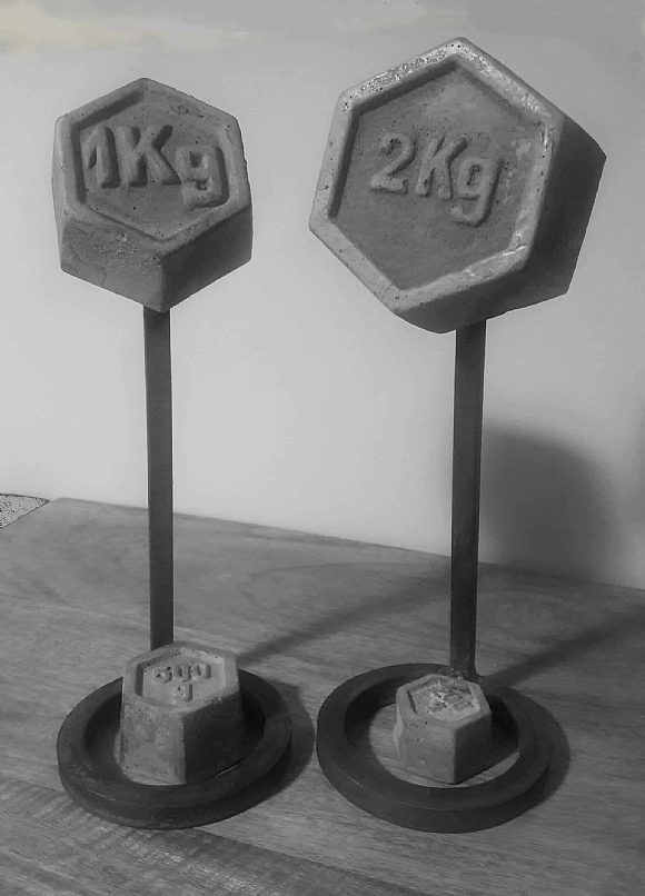 לחיצה להגדלת תמונה יצירת משקולות מבטון באמצעות סיליקון ליציקה -  MOLD STAR 30