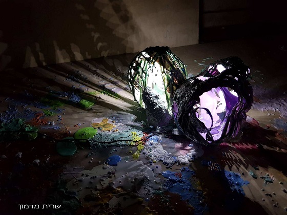 לחיצה להגדלת תמונה גופי תאורה מופשטים בהשראת המצולות וחיות הים (פרויקט 