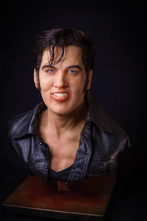 לחיצה להגדלת תמונה אלביס האגדי