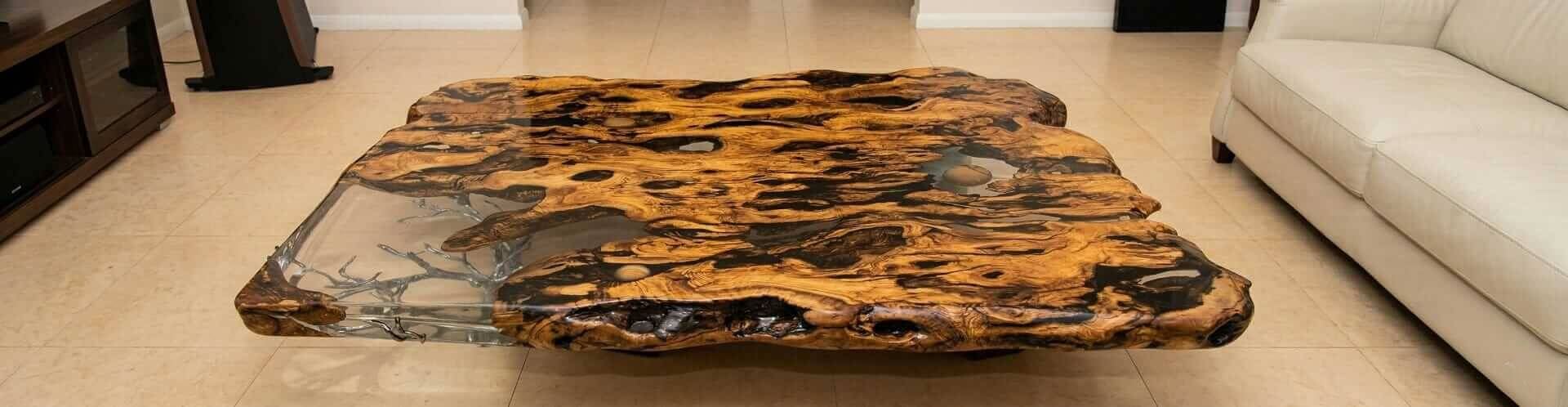 אפוקסי למילוי סדקים וחורים בעץ