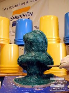 לחיצה להגדלת תמונה מניחים לחצי הראשון של מעיל התמיכה להתמצק. בטמפ' החדר - 90 דקות.