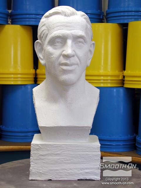 המודל - פיסול תלת מימדי של ג