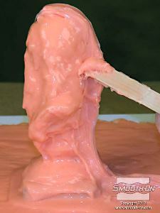 לחיצה להגדלת תמונה מעבים את קו התפר עם הסיליקון Rebound® 25 הסמיך.