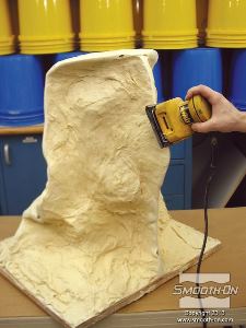 לחיצה להגדלת תמונה במידה וקיימים קצוות עבים או לא אחידים מומלץ לשייף אותם ולהחליק את מעיל התמיכה כדי שיהיה יותר נוח לעבודה איתו.