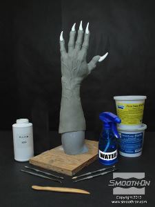 לחיצה להגדלת תמונה לאחר שחומר התמצק במשך 24 שעות, המודל מוכן וניתן להכין תבנית ממנו כדי ליצוק בה העתקים.