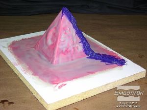 לחיצה להגדלת תמונה מאריכים את קו התפר המעובה עד לקצה הפלאנג'.