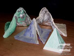 לחיצה להגדלת תמונה התוצאה היא העתק מושלם של המודל המקורי בעזרת תבנית ומעיל תמיכה שכעת ניתן ליצוק בהם העתקים נוספים רבים.