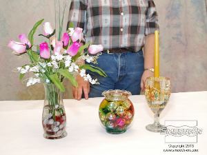 לחיצה להגדלת תמונה בעזרת סיליקון שקוף כמו מים  Encapso® K, סנדי יכולה ליצור כל מה שהיא מדמיינת. 