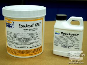 לחיצה להגדלת תמונה לאחר שהשכבה השניה התמצקה, מורחים שתי שכבות דקות של גל'קוט אפוקסי EpoxAcoat אפור בתוך תבנית הסיליקון, ליצירת יציקה קשיחה.