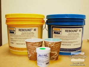 לחיצה להגדלת תמונה עבור שכבת הכיסוי השניה משתמשים גם בפיגמנט Silc Pig כחול, כדי לתת לה צבע שונה מהשכבה הראשונה על מנת לוודא את הכיסוי של השכבה התחתונה. 