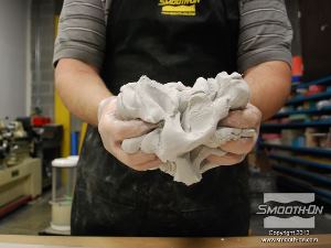 לחיצה להגדלת תמונה כאשר מתקבל צבע אחיד הבצק מעורבב כהלכה.