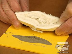 לחיצה להגדלת תמונה פוליאוריתן ליציקה Smooth Cast® 300 מעתיק פרטים באופן מדוייק!