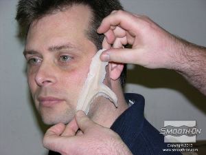 לחיצה להגדלת תמונה מניחים על השכבה החדשה את צלקת הסיליקון.