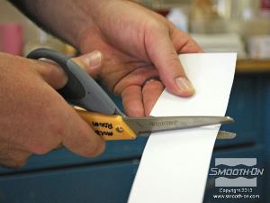 לחיצה להגדלת תמונה חותכים את הבריסטול.