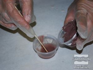 לחיצה להגדלת תמונה משתמשים באותו שילוב פיגמנטים וצובעים גם את ה סיליקון  Psycho Paint המדולל.