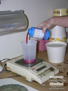 לחיצה להגדלת תמונה שוקלים גם את המקשה של סיליקון ליציקה Mold Max® 30.