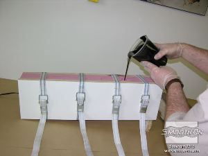 לחיצה להגדלת תמונה יוצקים את הפוליאוריטן TASK 13 אל תבנית הסיליקון Mold Max 30.