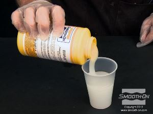 לחיצה להגדלת תמונה מודדים כמות שווה של בסיס סיליקון רך במיוחד EcoFlex® 00-30.