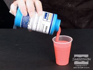 לחיצה להגדלת תמונה מודדים גם את המקשה של ה סיליקון RTV למריחה Rebound 25.