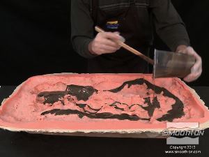 לחיצה להגדלת תמונה יוצקים את הקצף פוליאוריתן Foam-iT!®5 הנוזלי ל תבנית  ה סיליקון rebound 25 באופן אקראי.