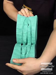 לחיצה להגדלת תמונה תבנית הסיליקון Mold Star® 15 העתיקה במדוייק את פרטי המודל המקורי!