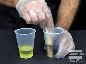 לחיצה להגדלת תמונה מערבבים את המקשה והפיגמנט.