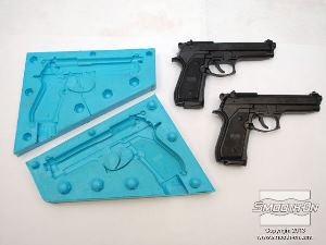 לחיצה להגדלת תמונה יציקת הפוליאוריתן TASK 16 היא העתק מושלם של המודל המקורי.