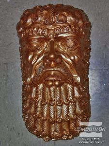 לחיצה להגדלת תמונה ראש של זאוס שהוכן מפוליאוריטן מוקצף קשיח Foam-it!® 5 ואבקת פיגמנט Cast Magic® Bronzonker/