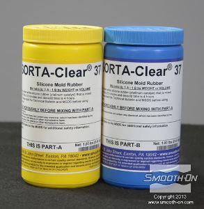 לחיצה להגדלת תמונה מכינים את התבנית בעזרת סיליקון שקוף למחצה ליציקה SORTA-Clear® 37.