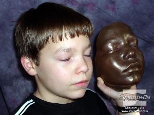 לחיצה להגדלת תמונה ניתן להכין דגמים רבים בעזרת תבנין הסיליקון וליצור אפקטים ויזואלים רבים בעזרת פוליאוריטן קשיח ליציקה מסדרת Smooth-Cast שלנו.