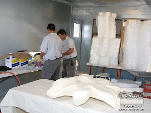 לחיצה להגדלת תמונה אזור עבודה לתהליך ריסוס פלסטיק לציפוי קלקר Styrocoat®.