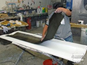 לחיצה להגדלת תמונה מניחים שכבה אחת של בד הפחם על התבנית.