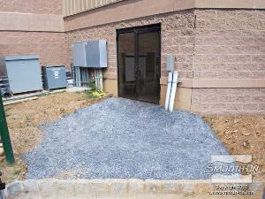 לחיצה להגדלת תמונה מטרת הפרוייקט: הפיכת הכניסה לבית למדרך עיצובי ע