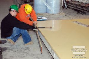 לחיצה להגדלת תמונה חליצה- למחרת מחלצים את קורות התמיכה. 